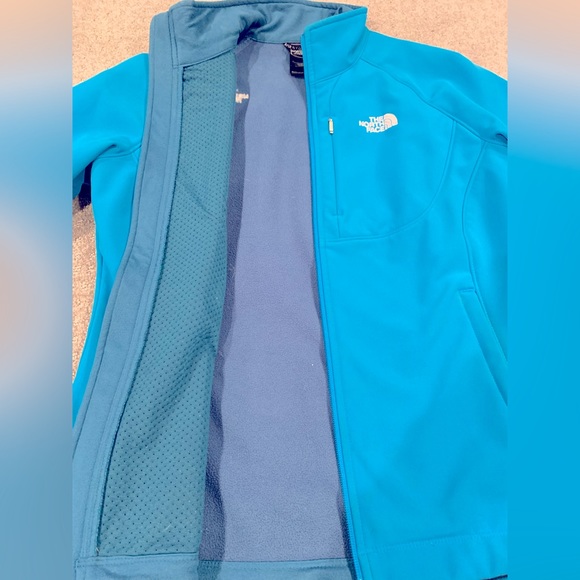 North face women’s jacket - Picture 2 of 7